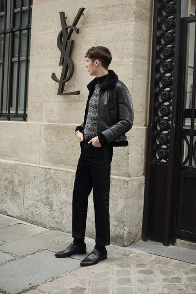 Look 48